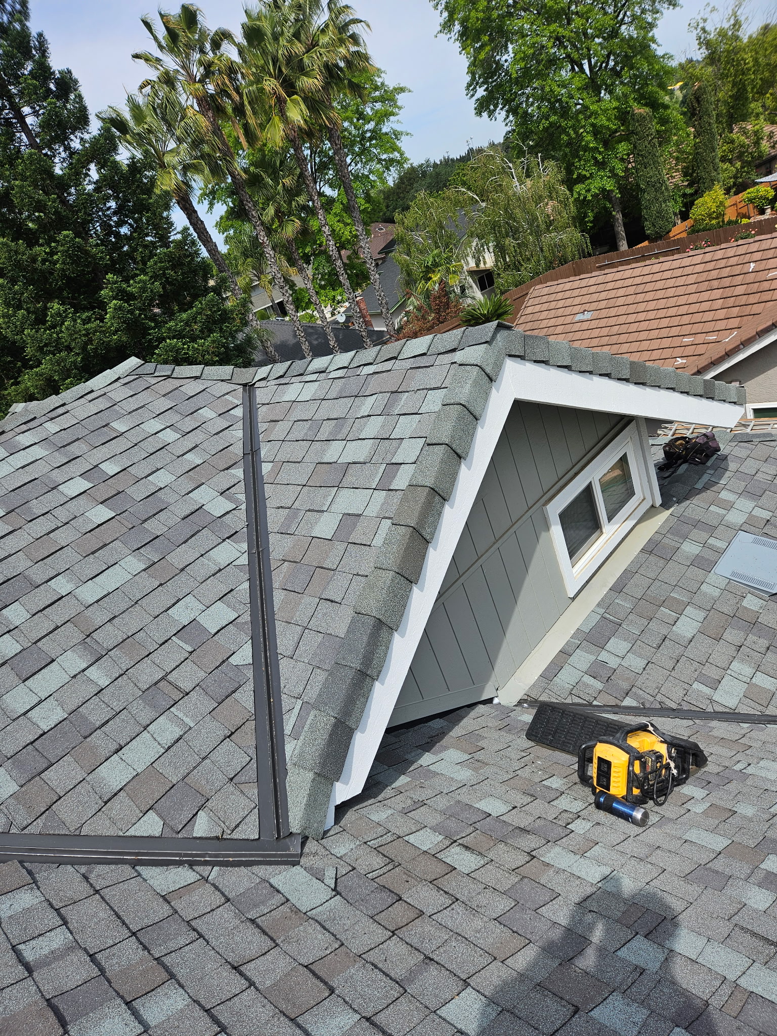 Shingle roof